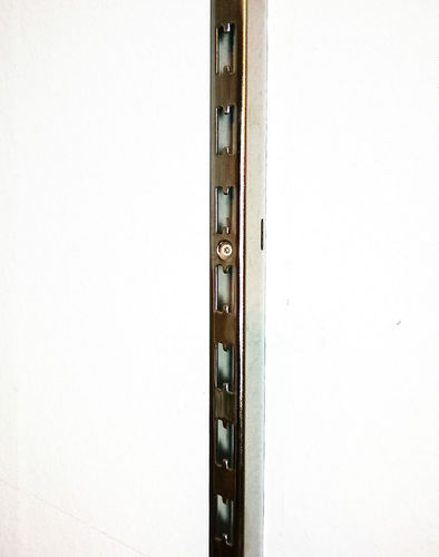 Wandschiene Chrom  (Größe: 2,5 x 2,5)  In verschiedenen Längen wählbar